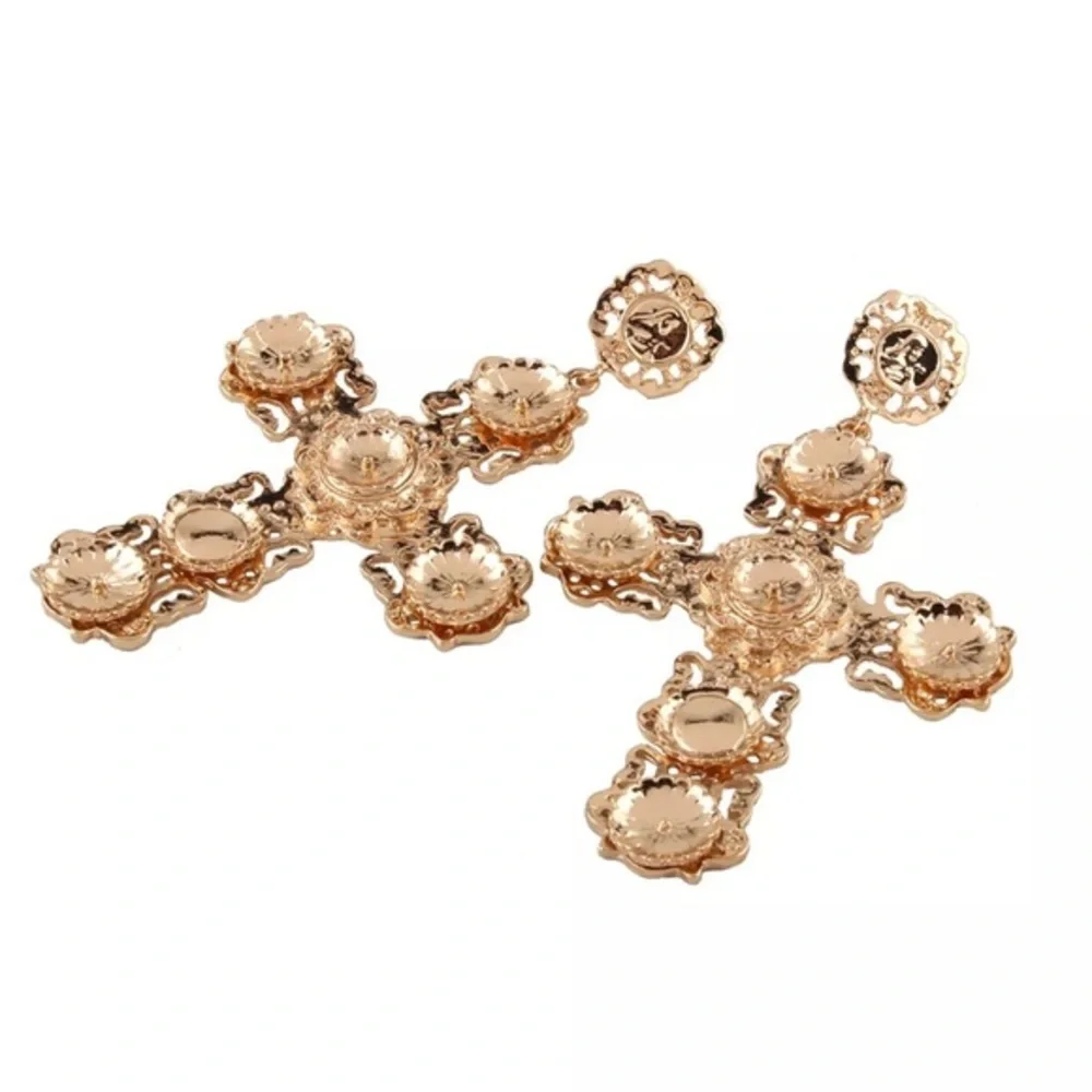 ✨GOLDEN CROSS✨GORGEOUS UNIQUE STUD EARRINGS✨NEW - Picture 6 of 10
